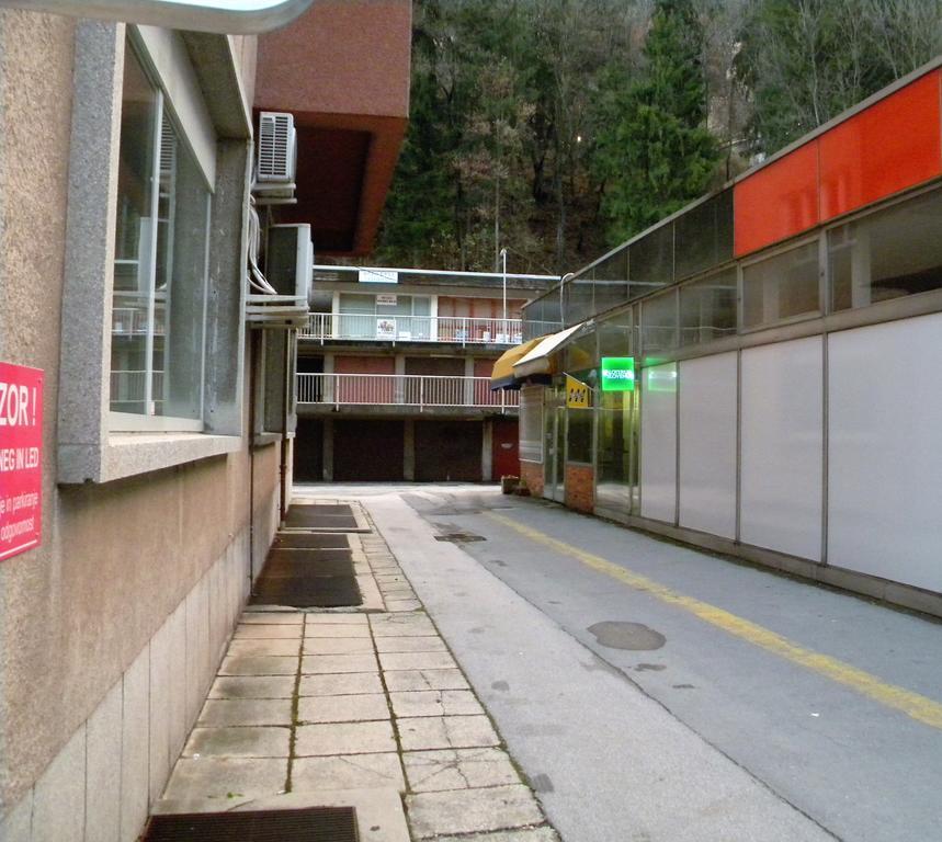 Studio Jesenice Exterior foto